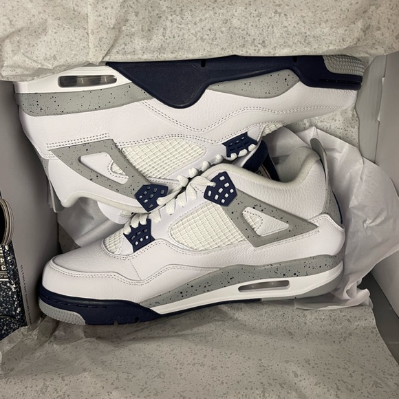 Air Jordan 4 Retro White/Midnight Navy - size 10.5 - Picture 4 of 8